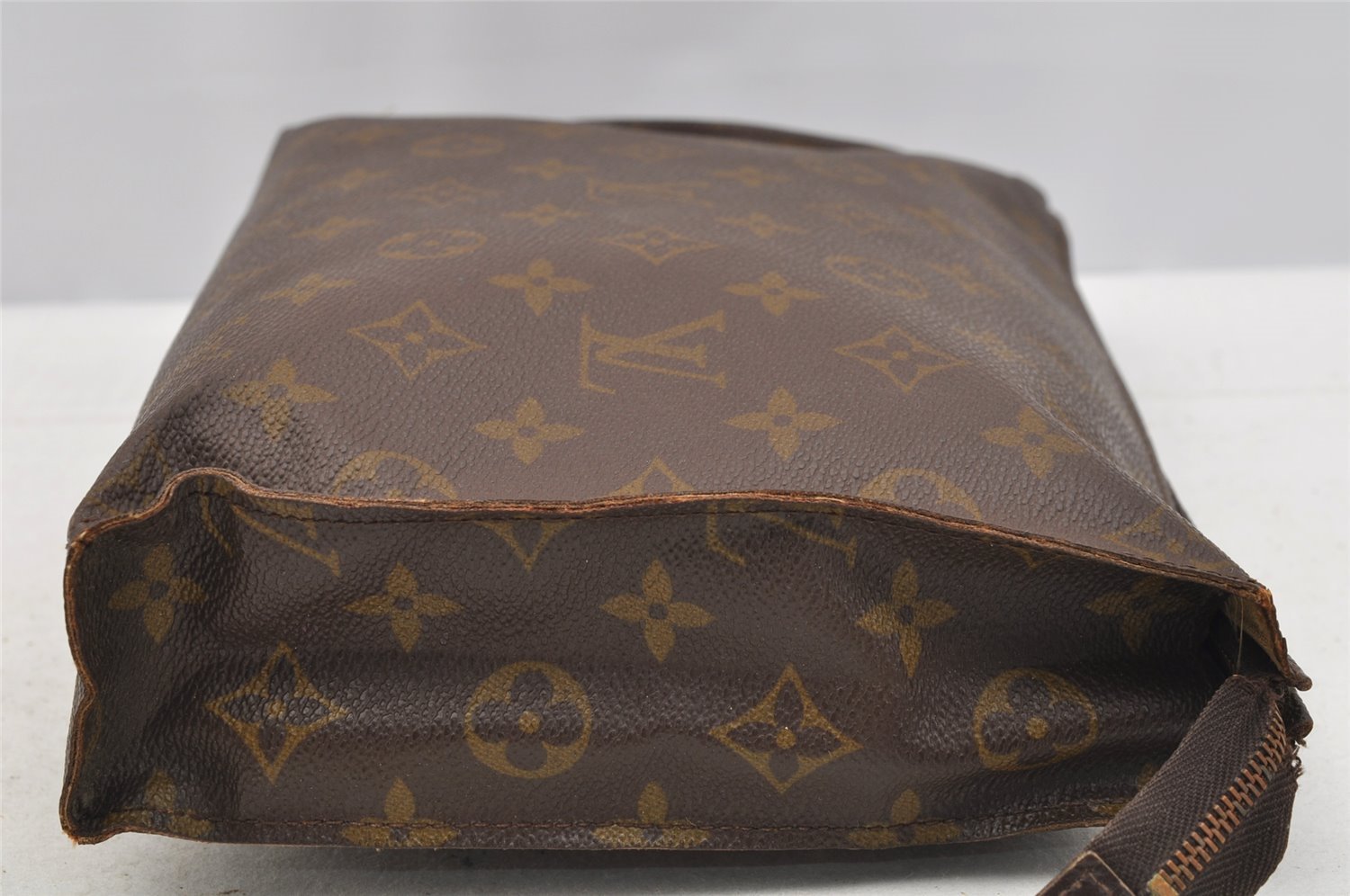 Auth Louis Vuitton Monogram Poche Toilette 26 Cosmetics Pouch Old Model LV 4289I