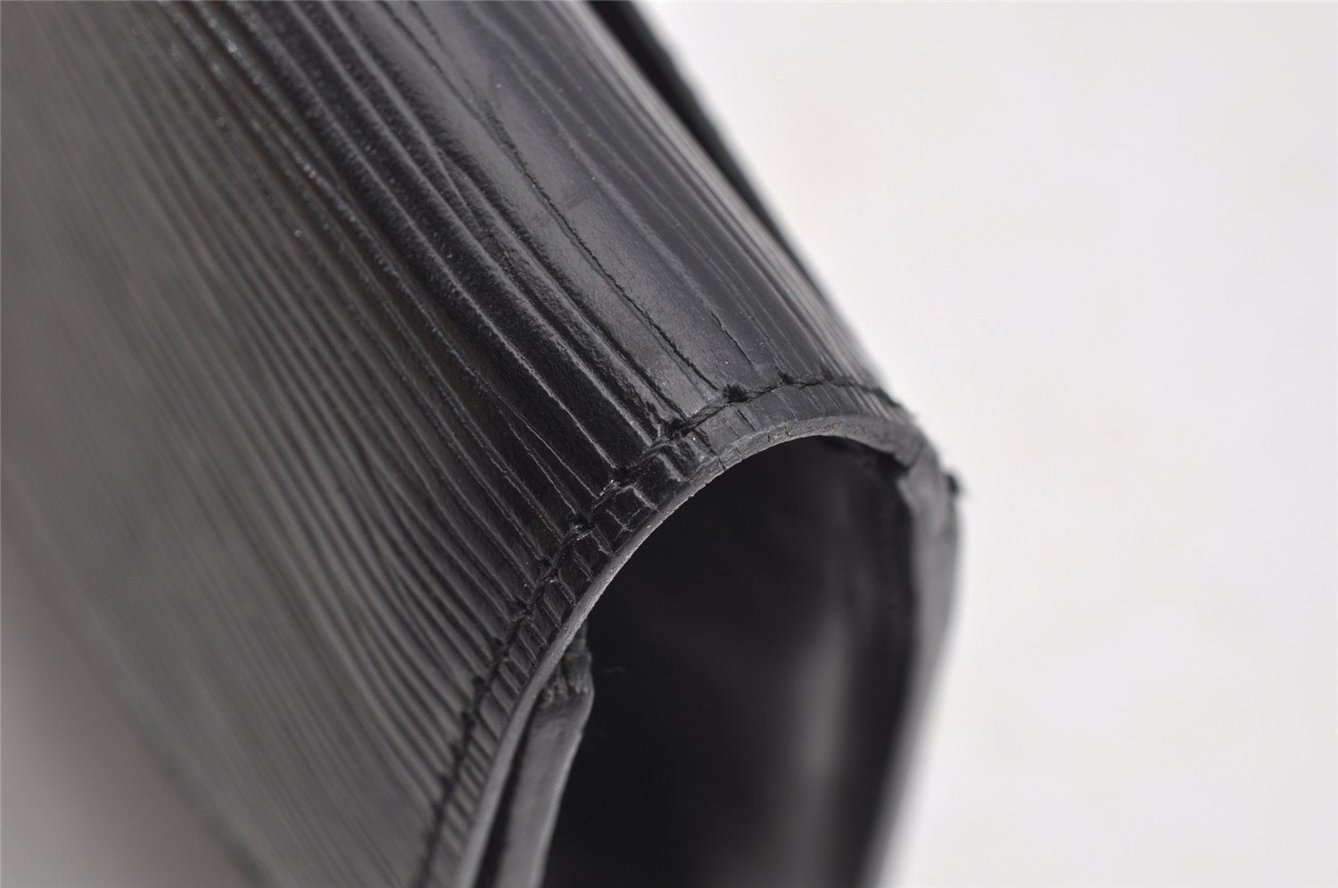 Authentic Louis Vuitton Epi Montaigne 27 Clutch Hand Bag Black M52652 LV 4295I