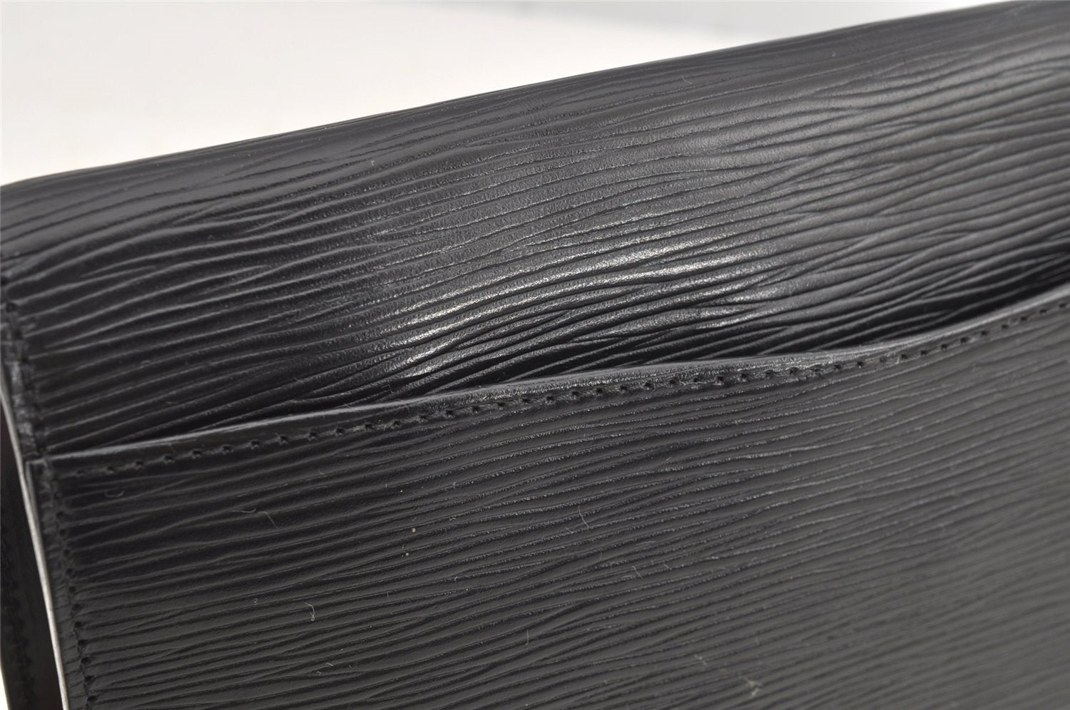 Authentic Louis Vuitton Epi Montaigne 27 Clutch Hand Bag Black M52652 LV 4295I