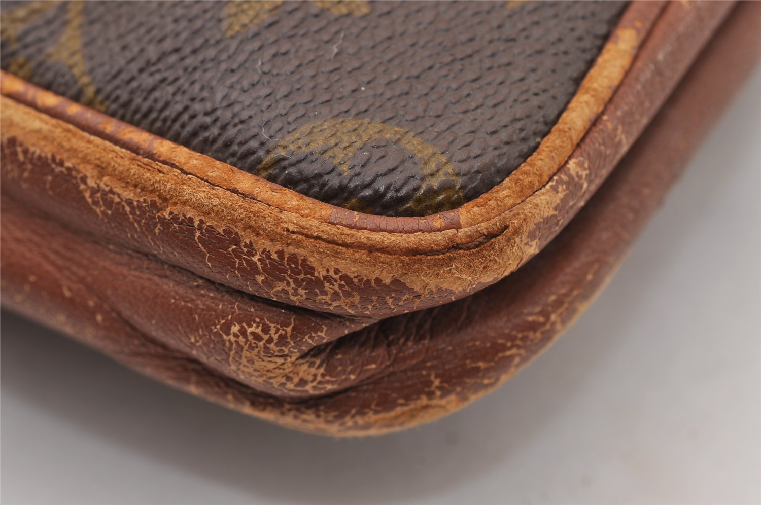 Authentic Louis Vuitton Monogram Pochette Sport Clutch Bag Old Model Junk 4296I