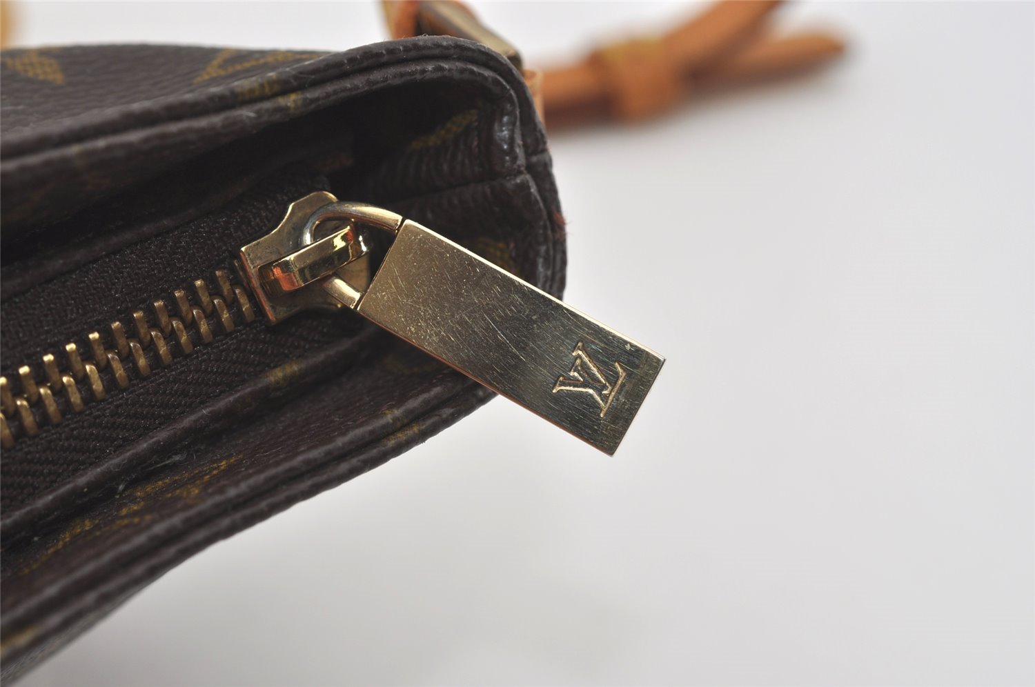 Authentic Louis Vuitton Monogram Trotteur Shoulder Cross Bag M51240 LV 4300I