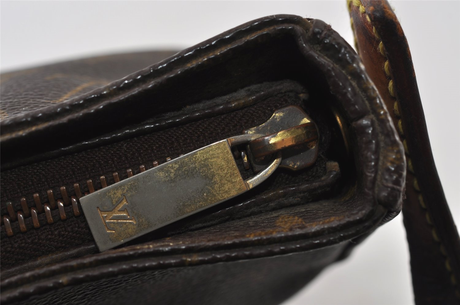 Authentic Louis Vuitton Monogram Looping MM Shoulder Bag M51146 LV Junk 4303I