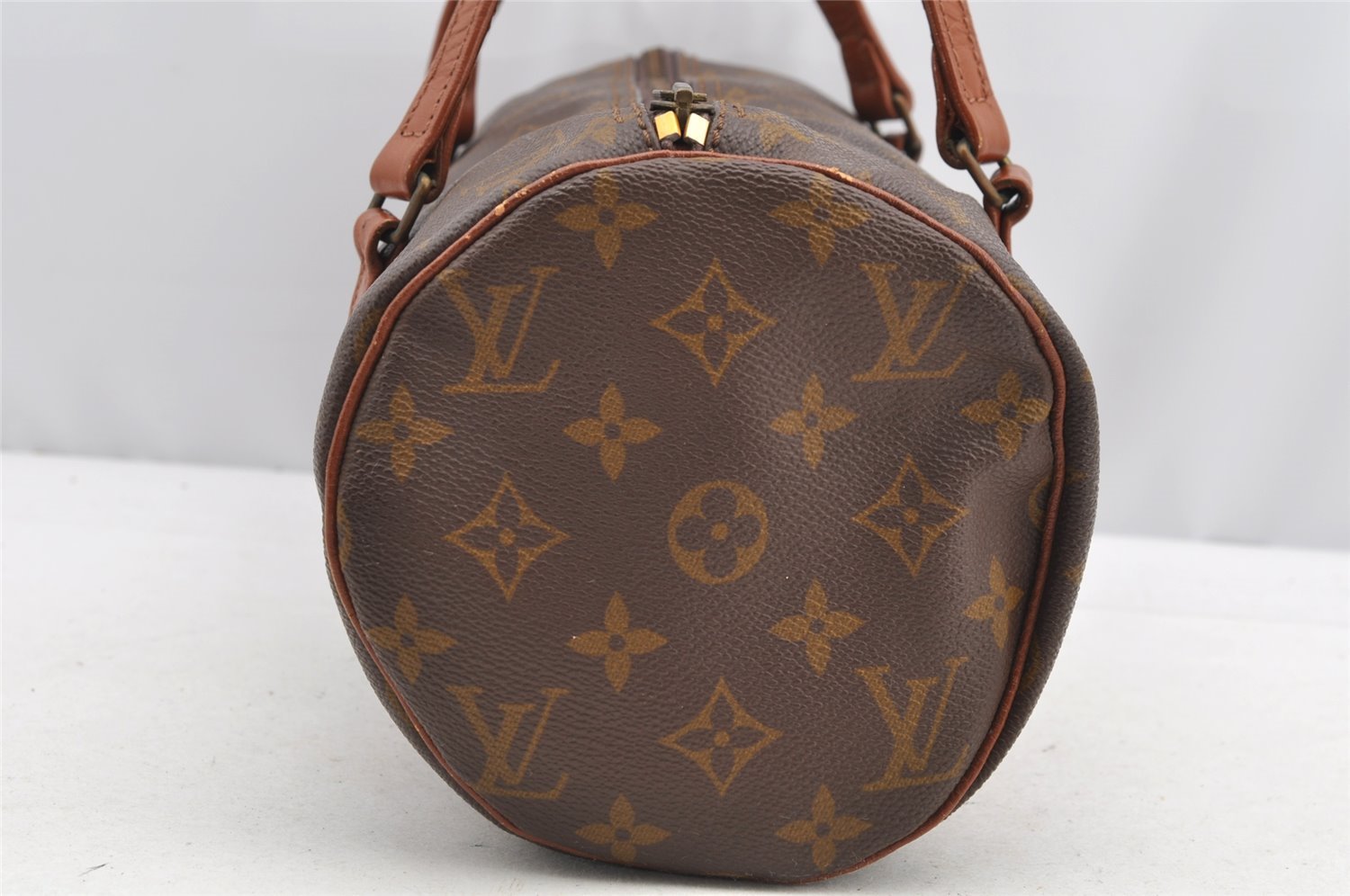 Authentic Louis Vuitton Monogram Papillon 30 Hand Bag Old Model LV 4307I