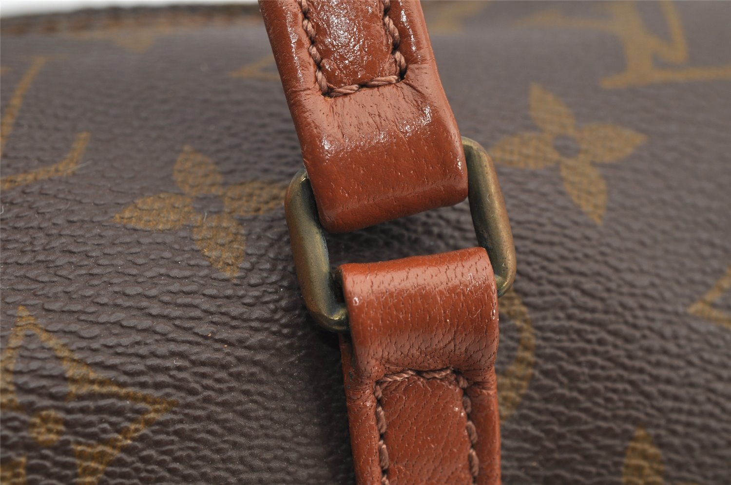 Authentic Louis Vuitton Monogram Papillon 30 Hand Bag Old Model LV 4307I