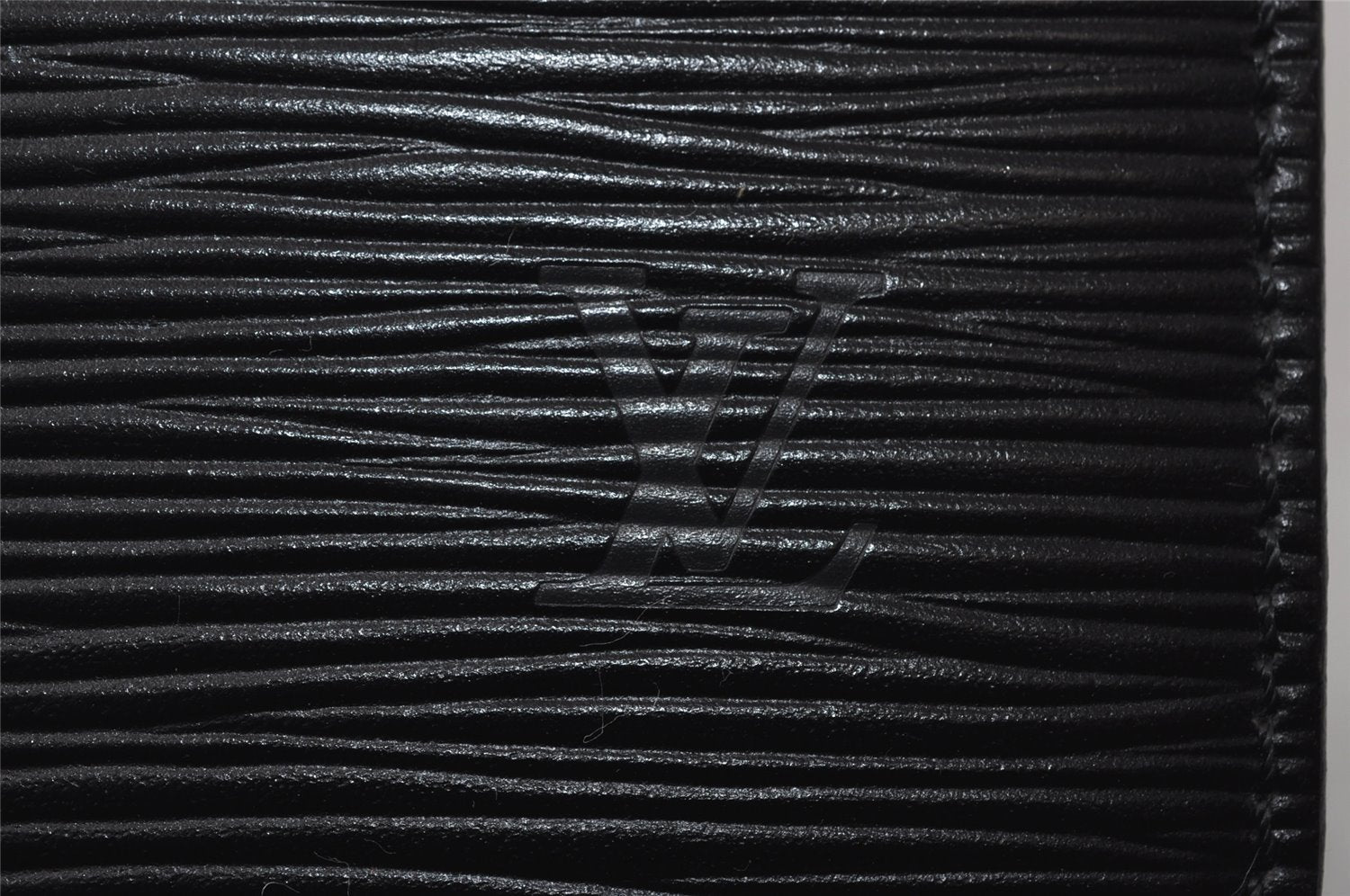 Authentic Louis Vuitton Epi Pochette Homme Clutch Hand Bag Black M52522 LV 4313I