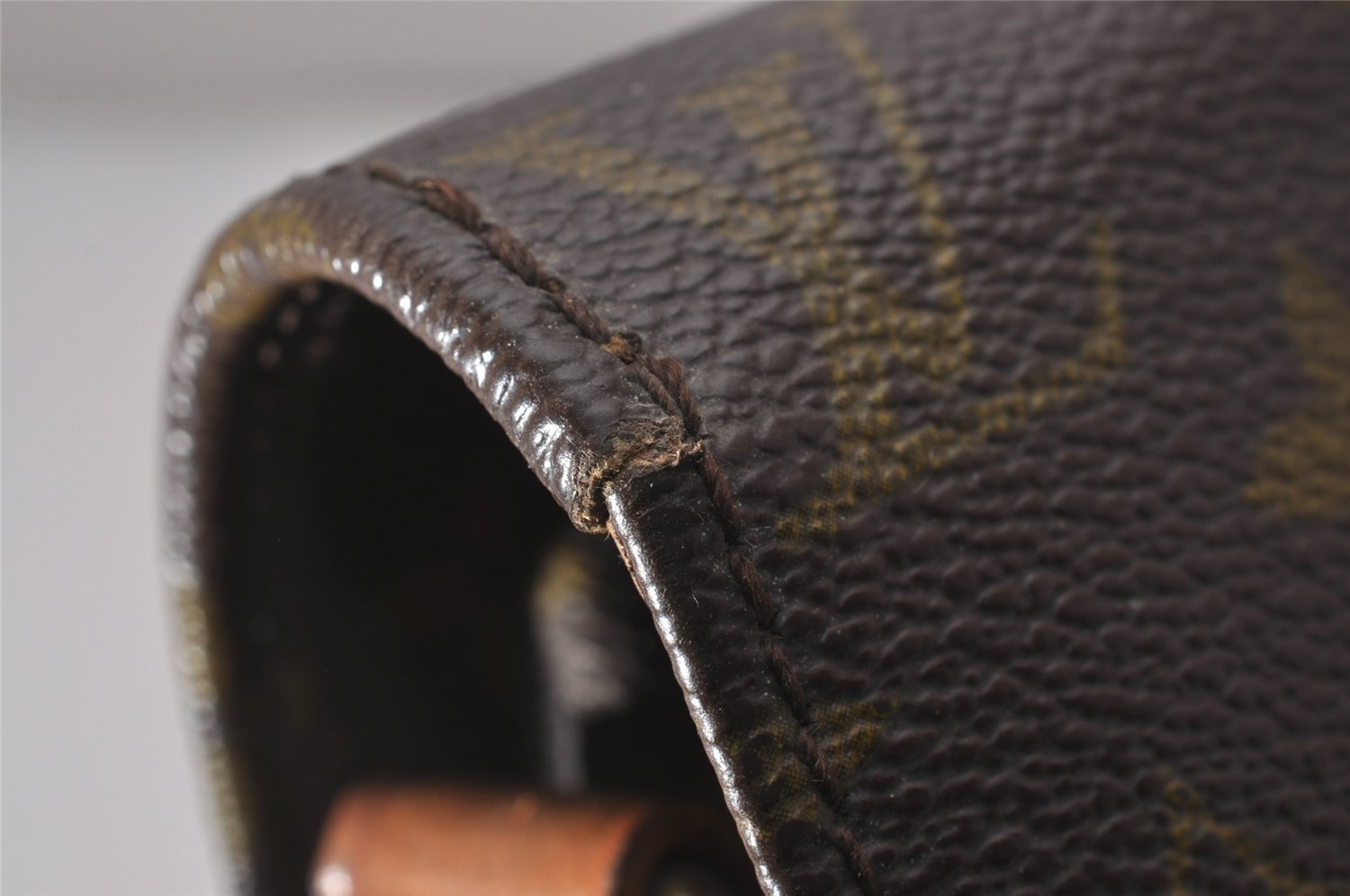 Authentic Louis Vuitton Monogram Cartouchiere GM Shoulder Bag Old Model 4318I