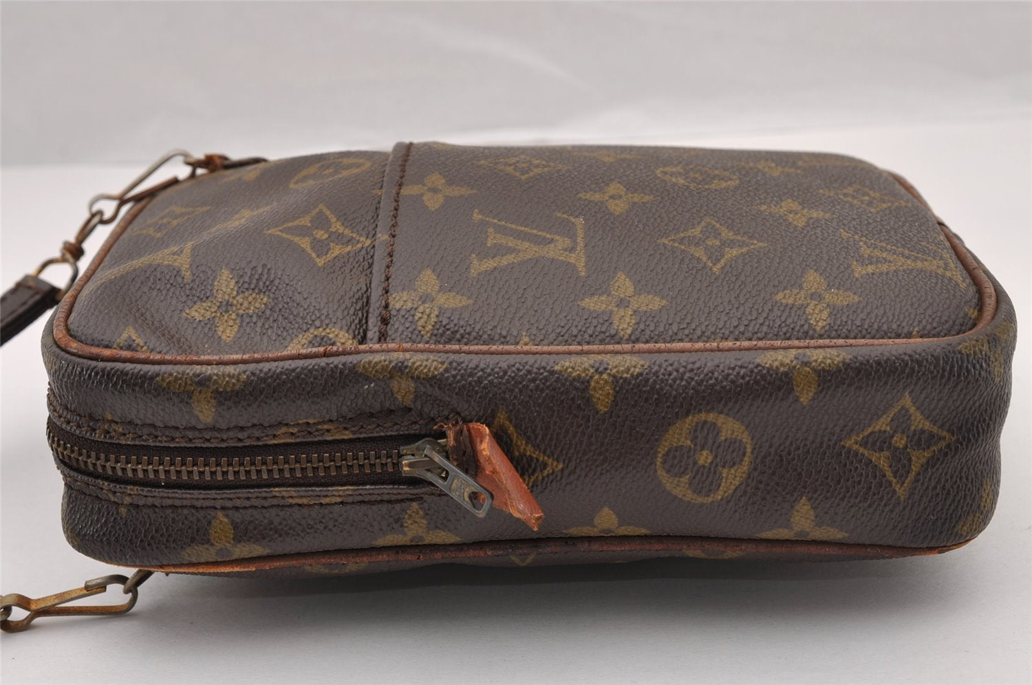 Authentic Louis Vuitton Monogram Danube Shoulder Cross Bag Old Model LV 4322I