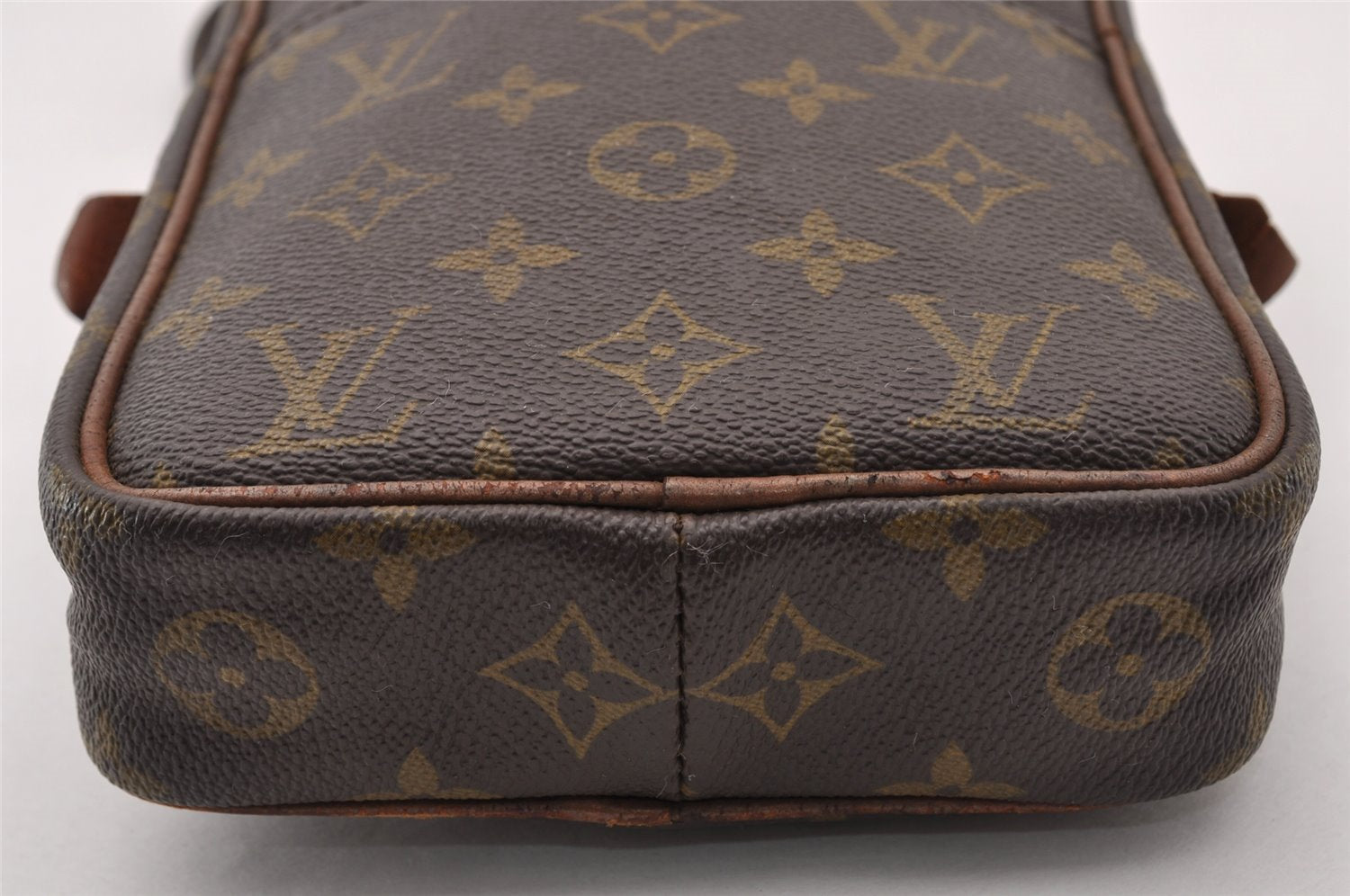 Authentic Louis Vuitton Monogram Danube Shoulder Cross Bag Old Model LV 4322I