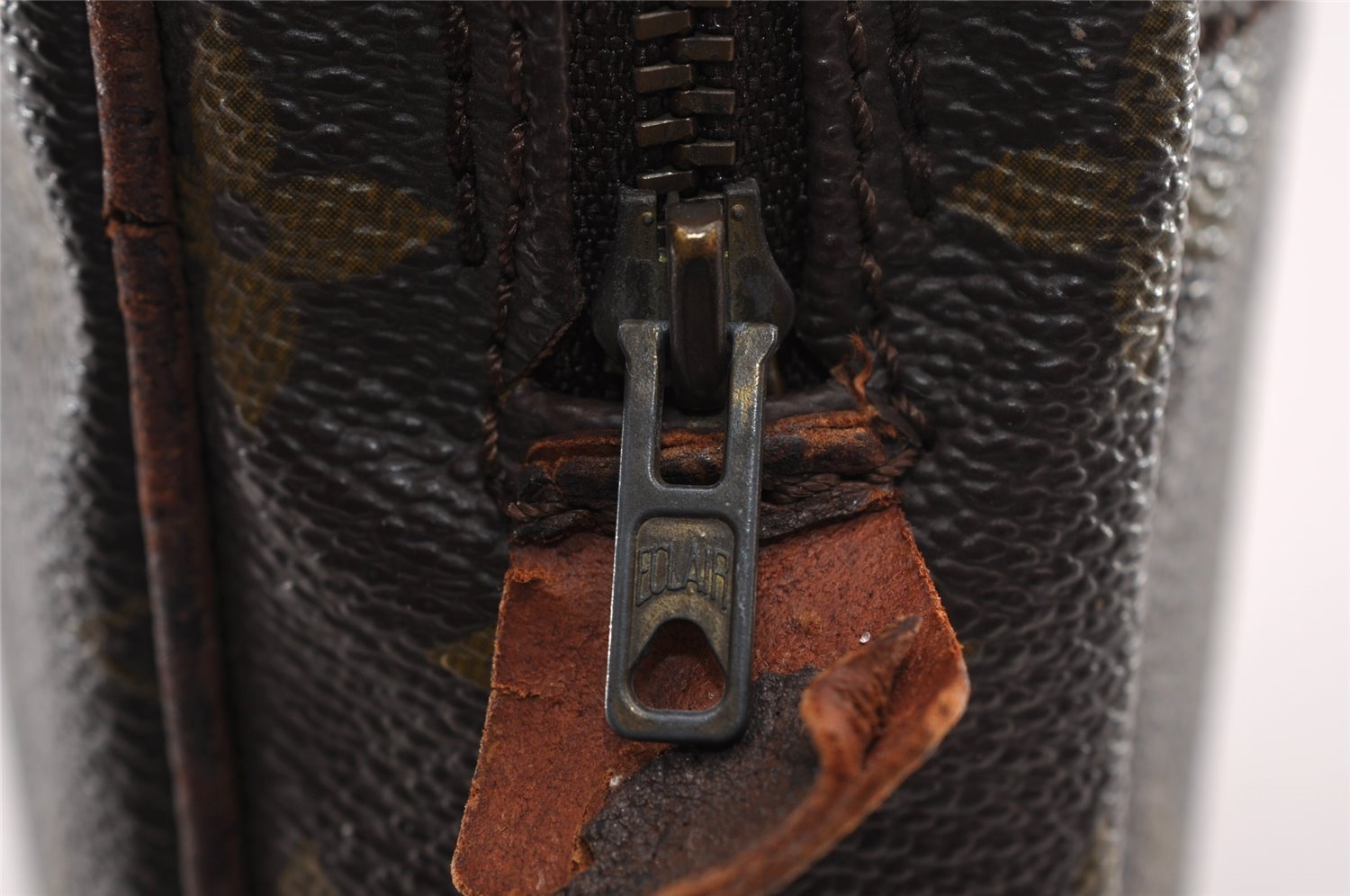 Authentic Louis Vuitton Monogram Danube Shoulder Cross Bag Old Model LV 4322I