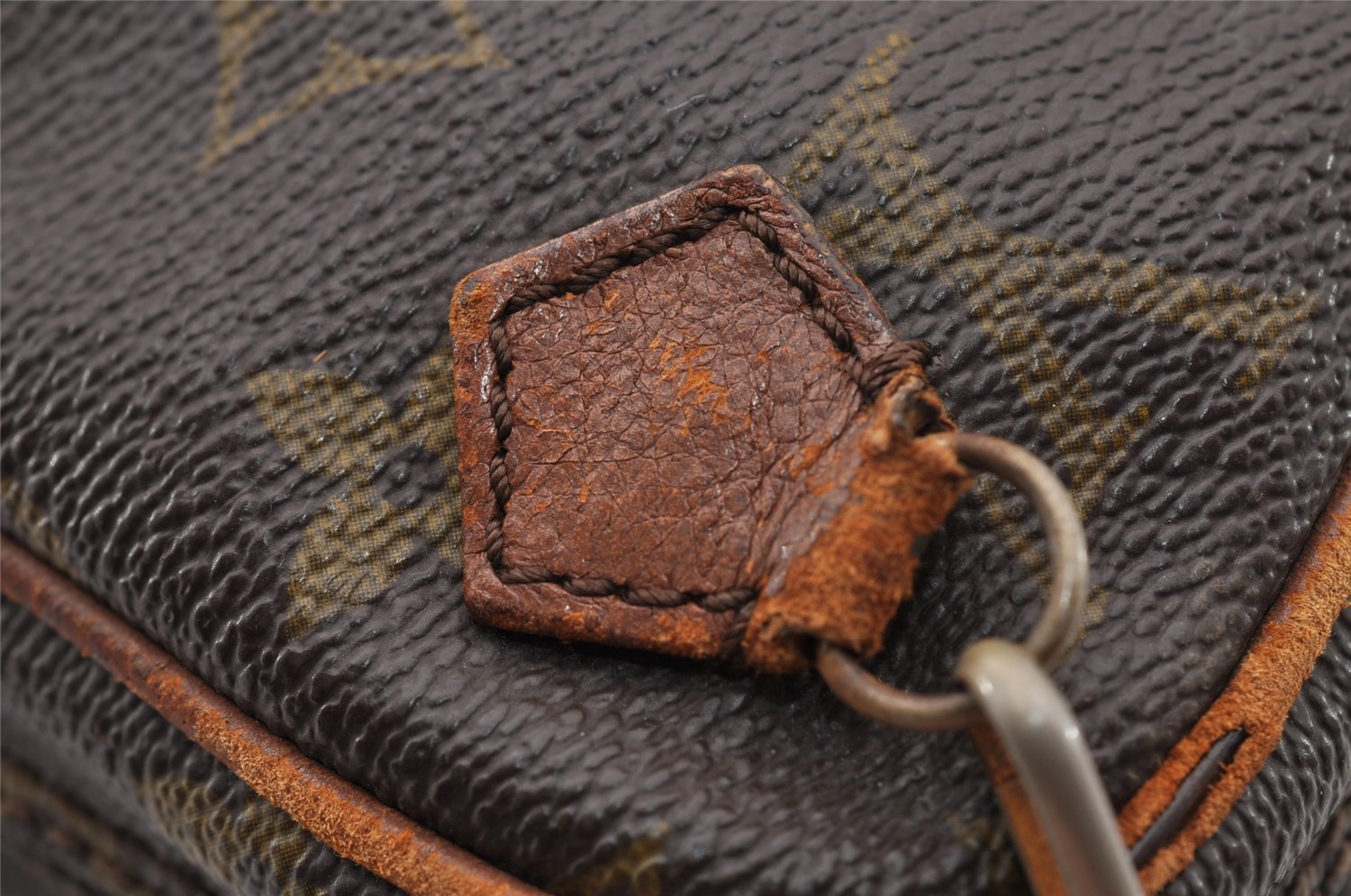 Authentic Louis Vuitton Monogram Danube Shoulder Cross Bag Old Model LV 4322I