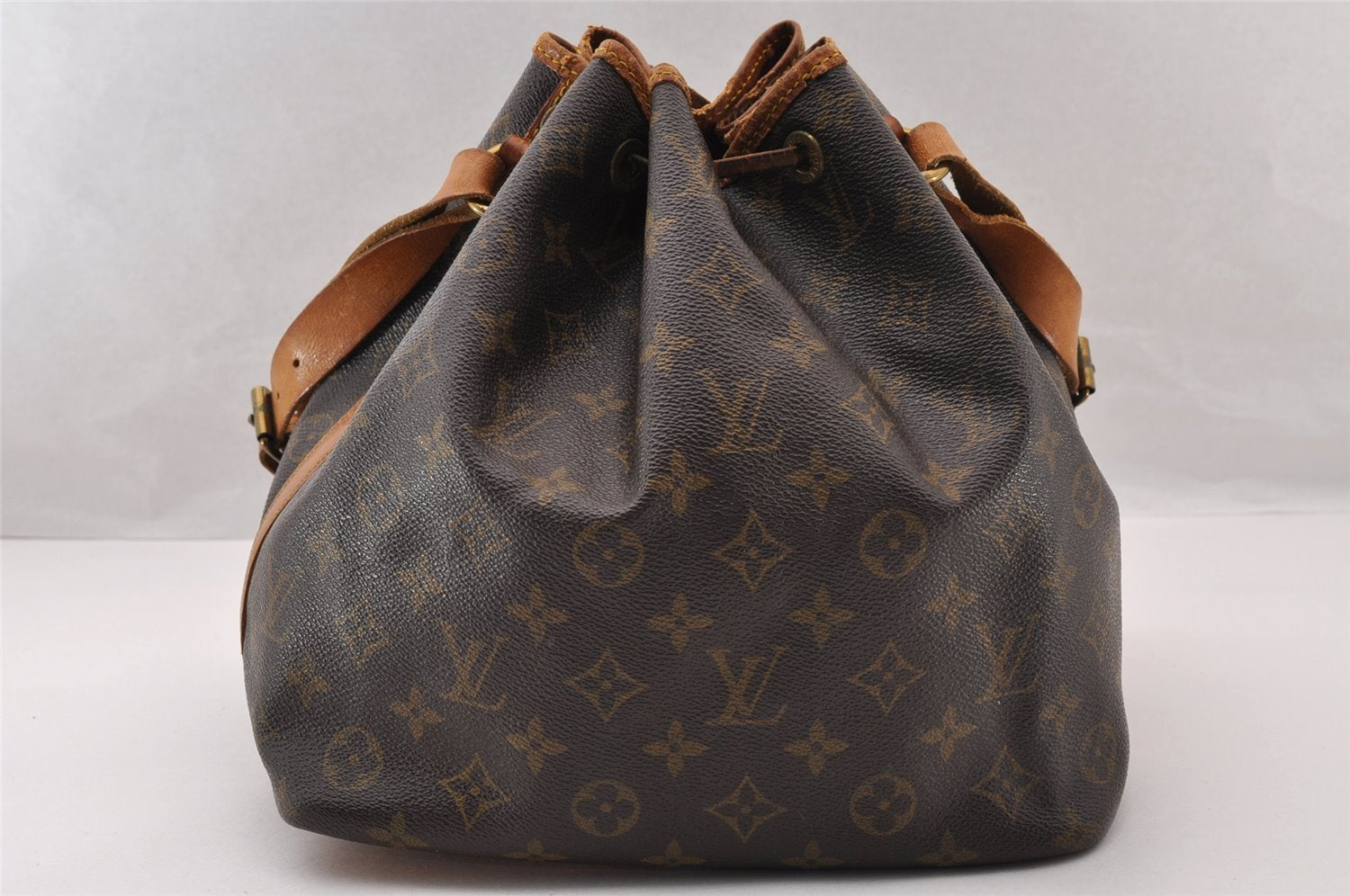 Authentic Louis Vuitton Monogram Petit Noe M42226 Shoulder Drawstring Bag 4324I