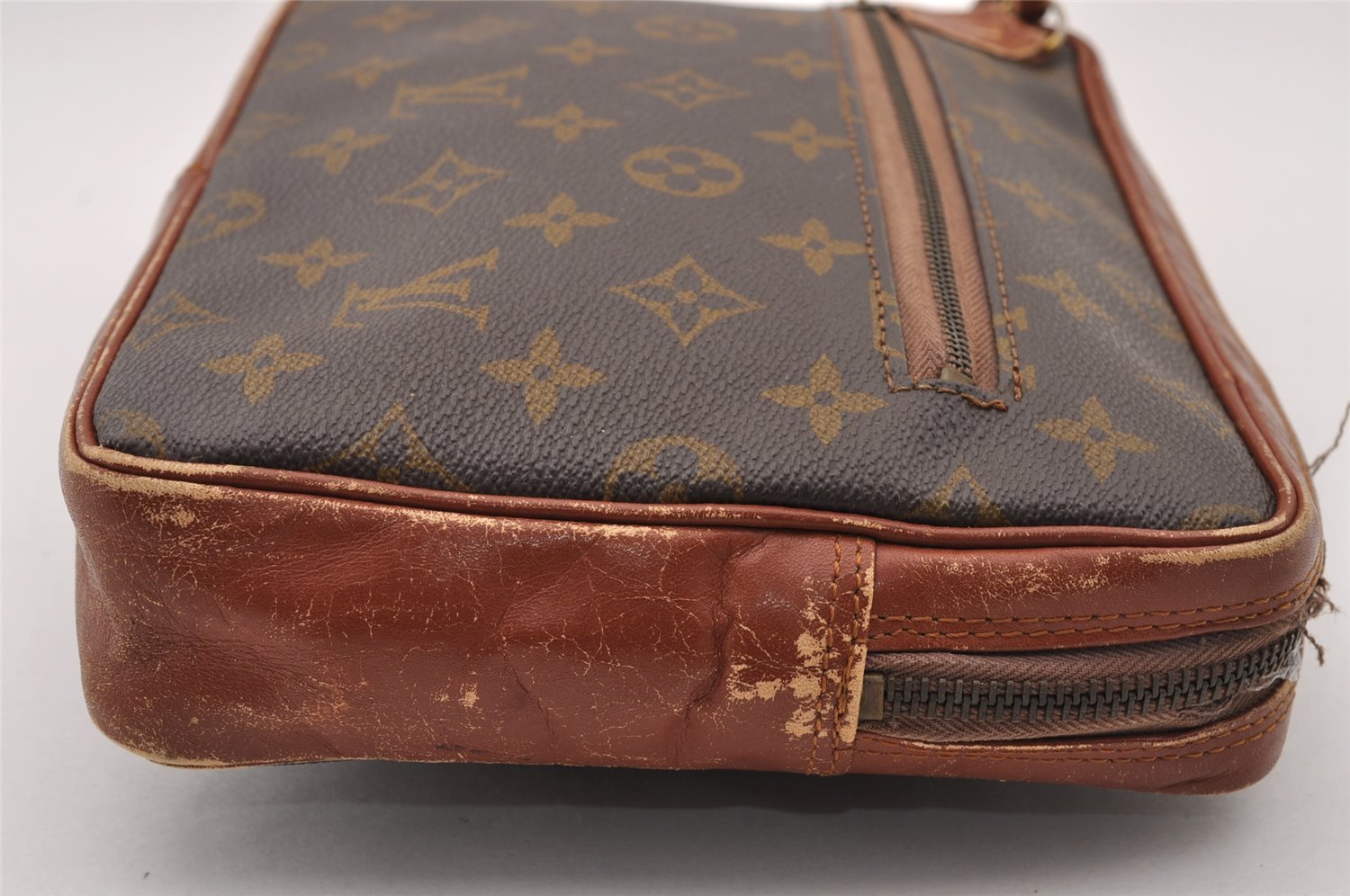 Authentic Louis Vuitton Monogram Pochette Sport Clutch Bag Old Model Junk 4327I