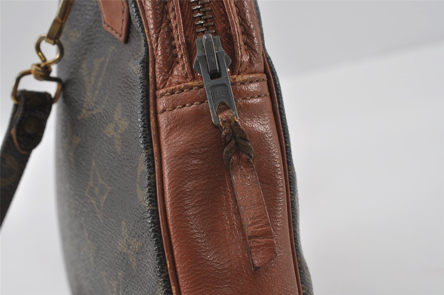 Authentic Louis Vuitton Monogram Shoulder Cross Body Bag Old Model Junk 4329I