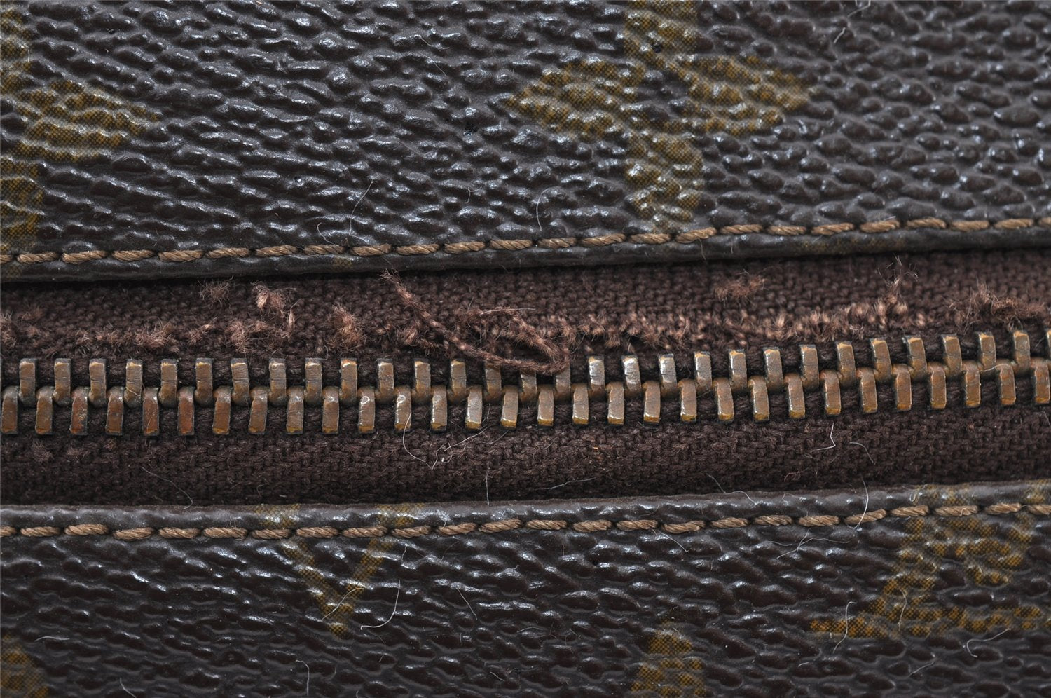 Authentic Louis Vuitton Monogram Shoulder Cross Body Bag Old Model Junk 4329I