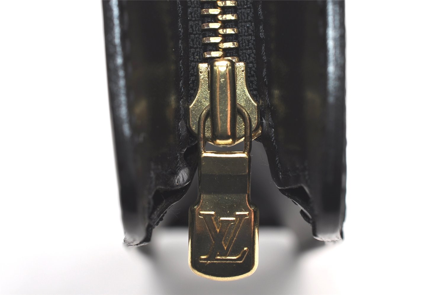 Authentic Louis Vuitton Epi Pochette Homme Clutch Hand Bag Black M52522 LV 4331I