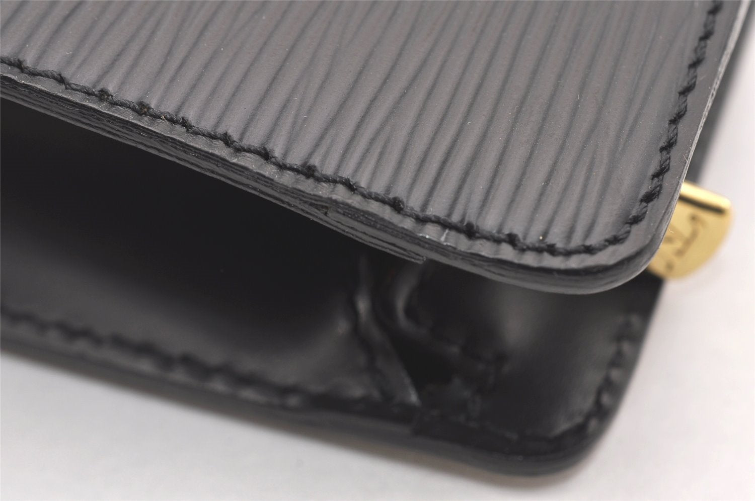 Authentic Louis Vuitton Epi Pochette Homme Clutch Hand Bag Black M52522 LV 4331I