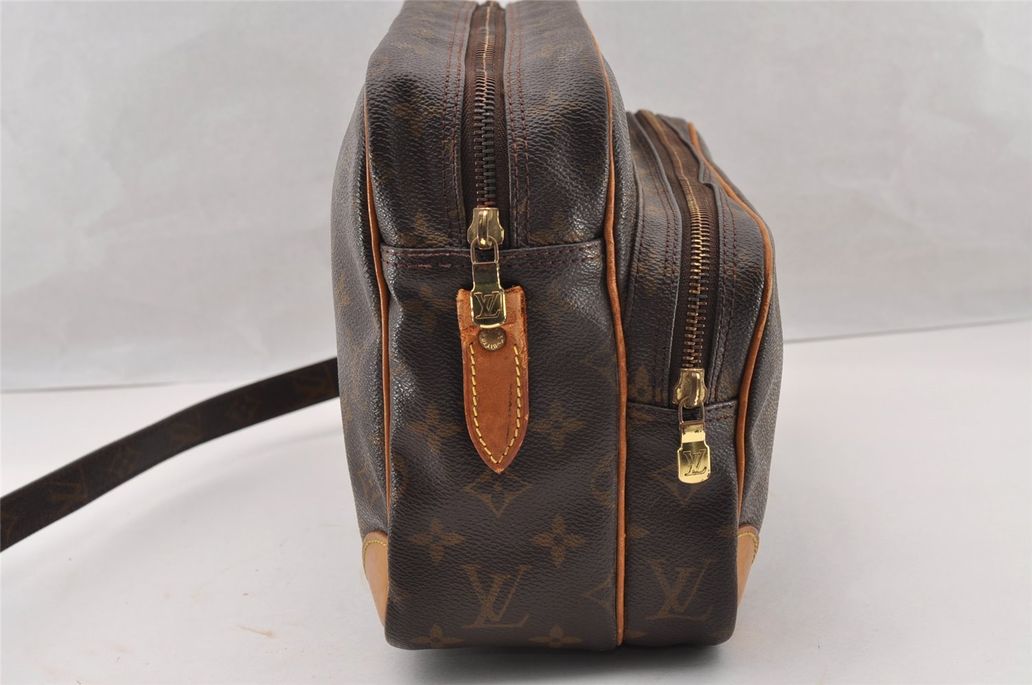Authentic Louis Vuitton Monogram Nile Shoulder Cross Body Bag M45244 Junk 4335I