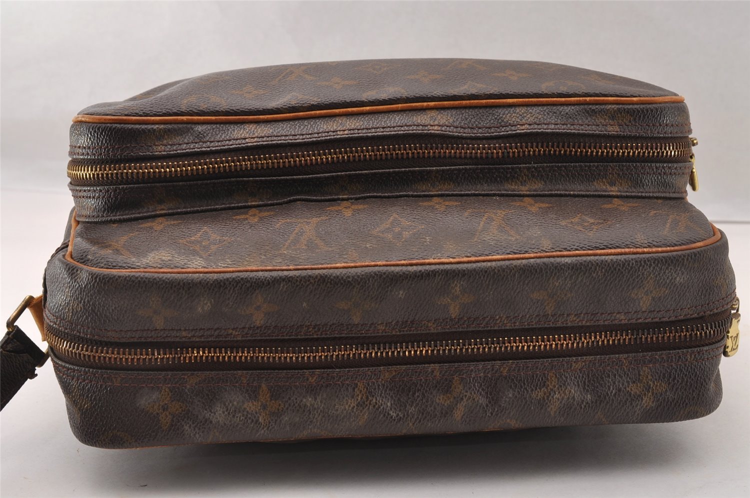 Authentic Louis Vuitton Monogram Nile Shoulder Cross Body Bag M45244 Junk 4335I