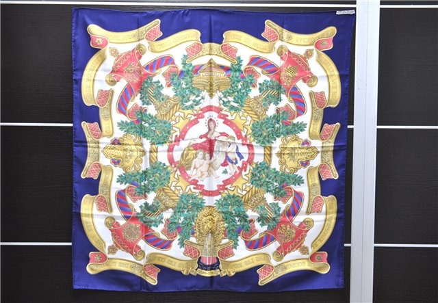 Authentic HERMES Carre 90 Scarf 