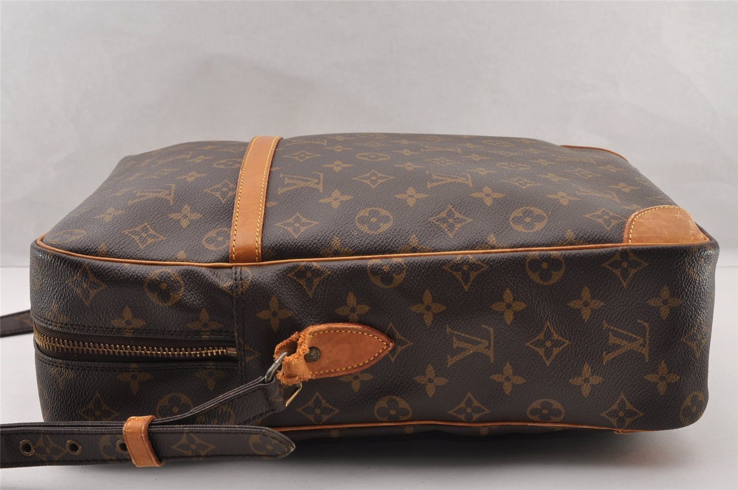 Authentic Louis Vuitton Monogram Danube 28 Shoulder Cross Body Bag LV 4343I