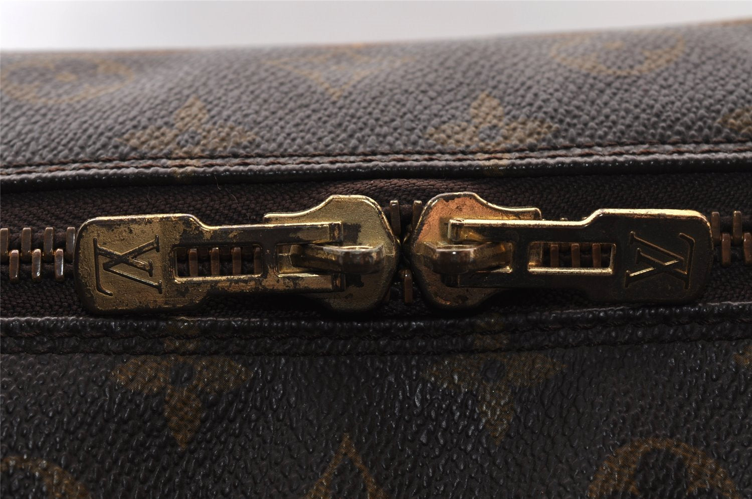 Authentic Louis Vuitton Monogram Danube 28 Shoulder Cross Body Bag LV 4343I