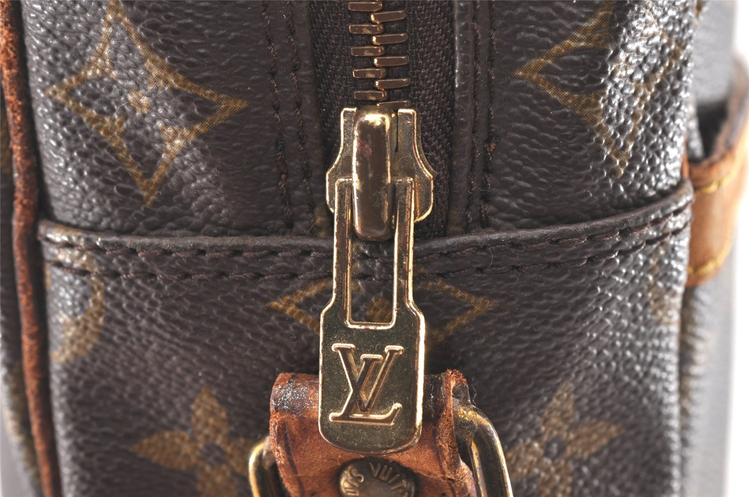 Authentic Louis Vuitton Monogram Danube MM Shoulder Cross Bag M45264 Junk 4349I