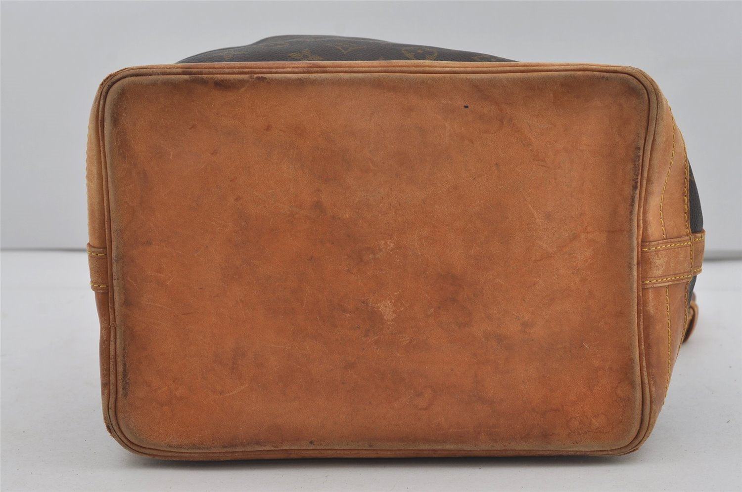 Authentic Louis Vuitton Monogram Noe Shoulder Drawstring Bag M42224 LV 4362I