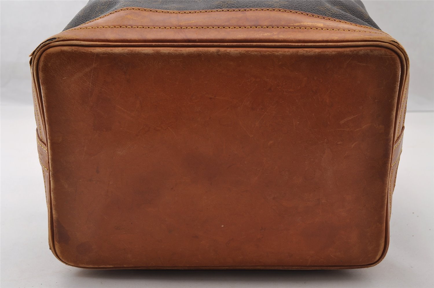 Authentic Louis Vuitton Monogram Noe Shoulder Drawstring Bag M42224 LV 4363I