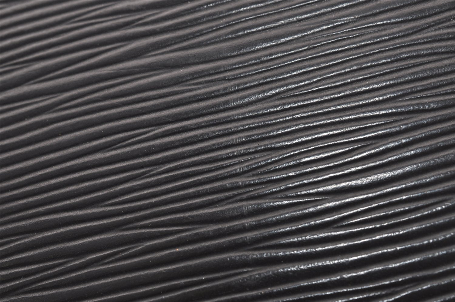 Authentic Louis Vuitton Epi Pochette Homme Clutch Hand Bag Black M52522 LV 4366I