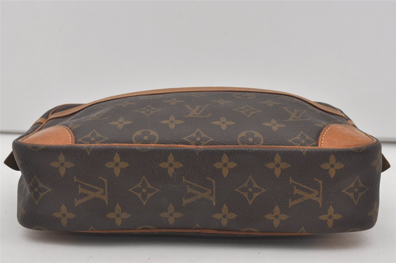 Authentic Louis Vuitton Monogram Compiegne 28 Clutch Hand Bag M51845 LV 4391I