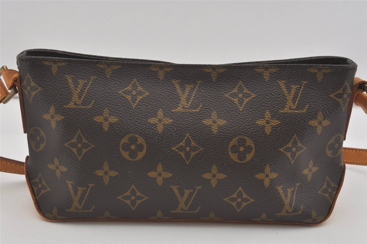 Authentic Louis Vuitton Monogram Trotteur Shoulder Cross Bag M51240 LV 4392I