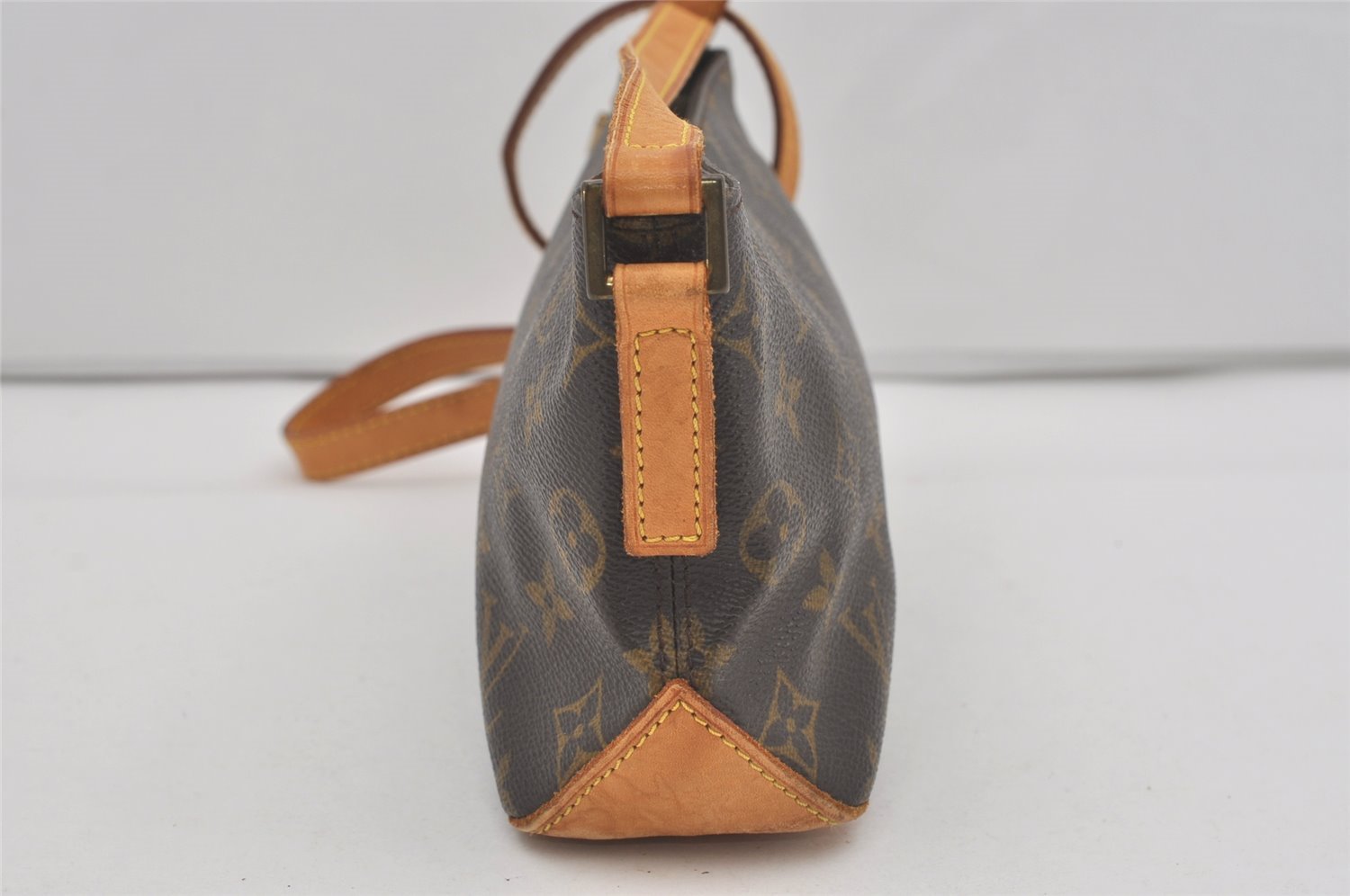 Authentic Louis Vuitton Monogram Trotteur Shoulder Cross Bag M51240 LV 4392I