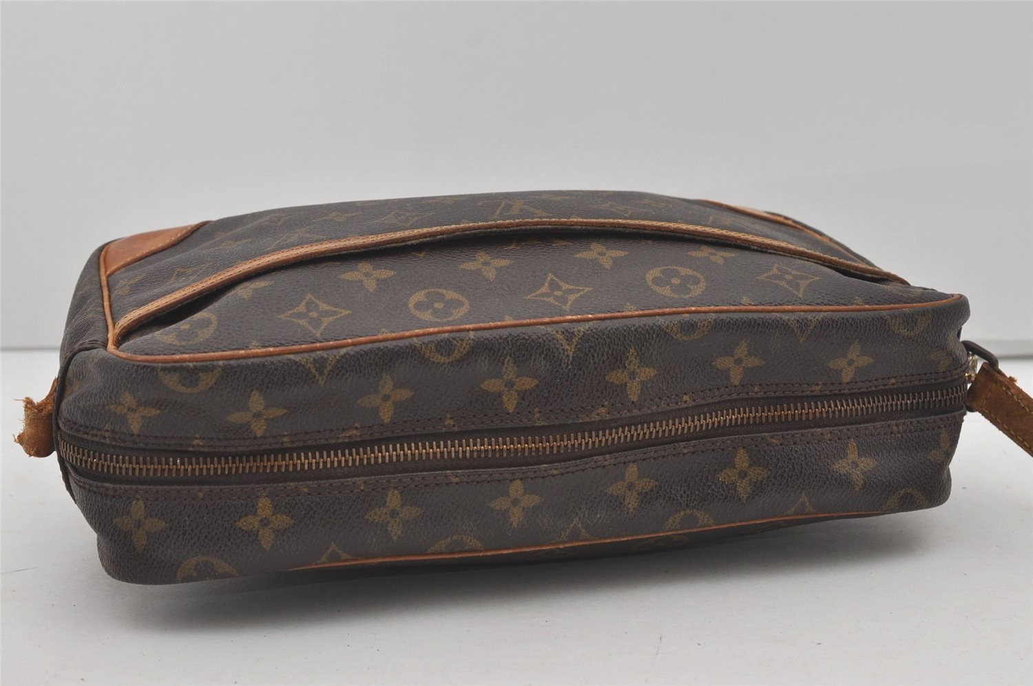 Auth Louis Vuitton Monogram Trocadero 30 Shoulder Cross Bag M51272 LV Junk 4400I