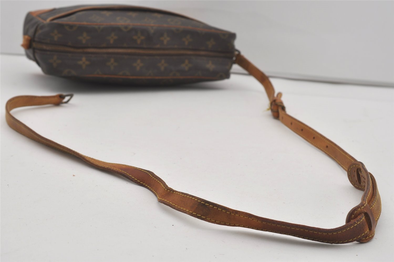 Auth Louis Vuitton Monogram Trocadero 30 Shoulder Cross Bag M51272 LV Junk 4400I