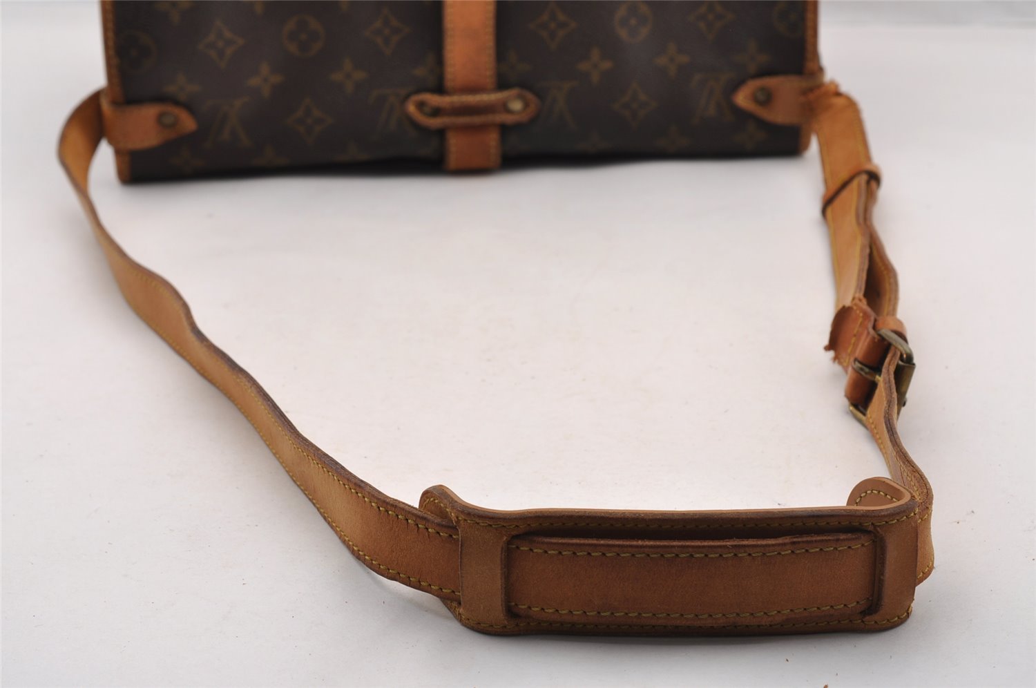 Authentic Louis Vuitton Monogram Saumur 35 Shoulder Cross Bag M42254 Junk 4408I