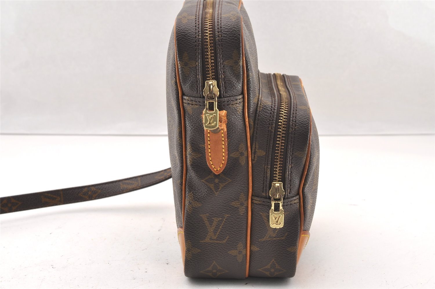 Authentic Louis Vuitton Monogram Amazone Shoulder Cross Bag M45236 Junk 4411I