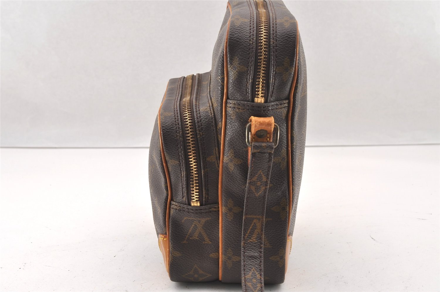 Authentic Louis Vuitton Monogram Amazone Shoulder Cross Bag M45236 Junk 4411I