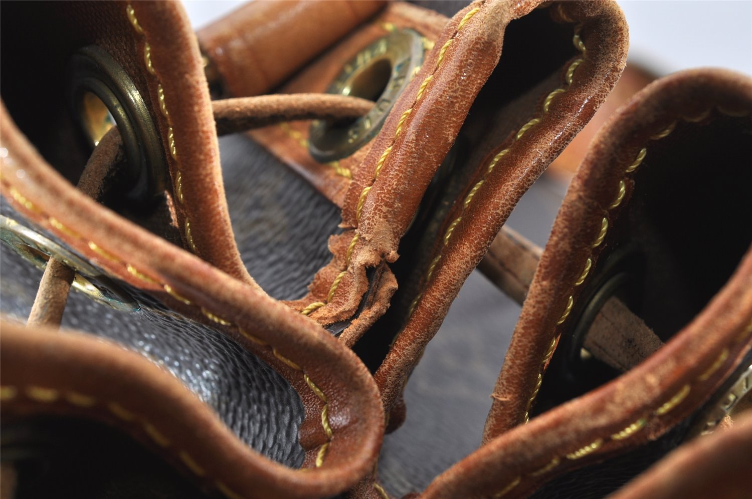 Authentic Louis Vuitton Monogram Noe Shoulder Drawstring Bag M42224 LV 4415I