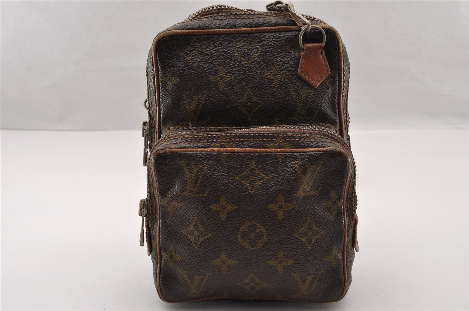 Authentic Louis Vuitton Monogram Amazone Shoulder Cross Bag Old Model LV 4428I