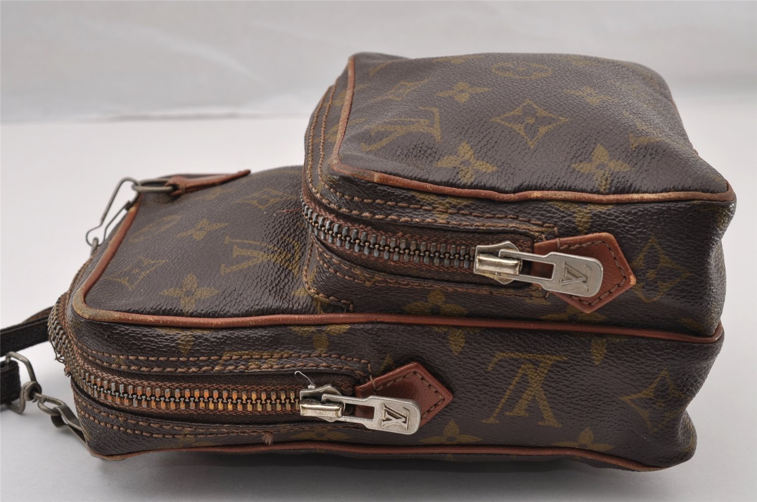 Authentic Louis Vuitton Monogram Amazone Shoulder Cross Bag Old Model LV 4428I