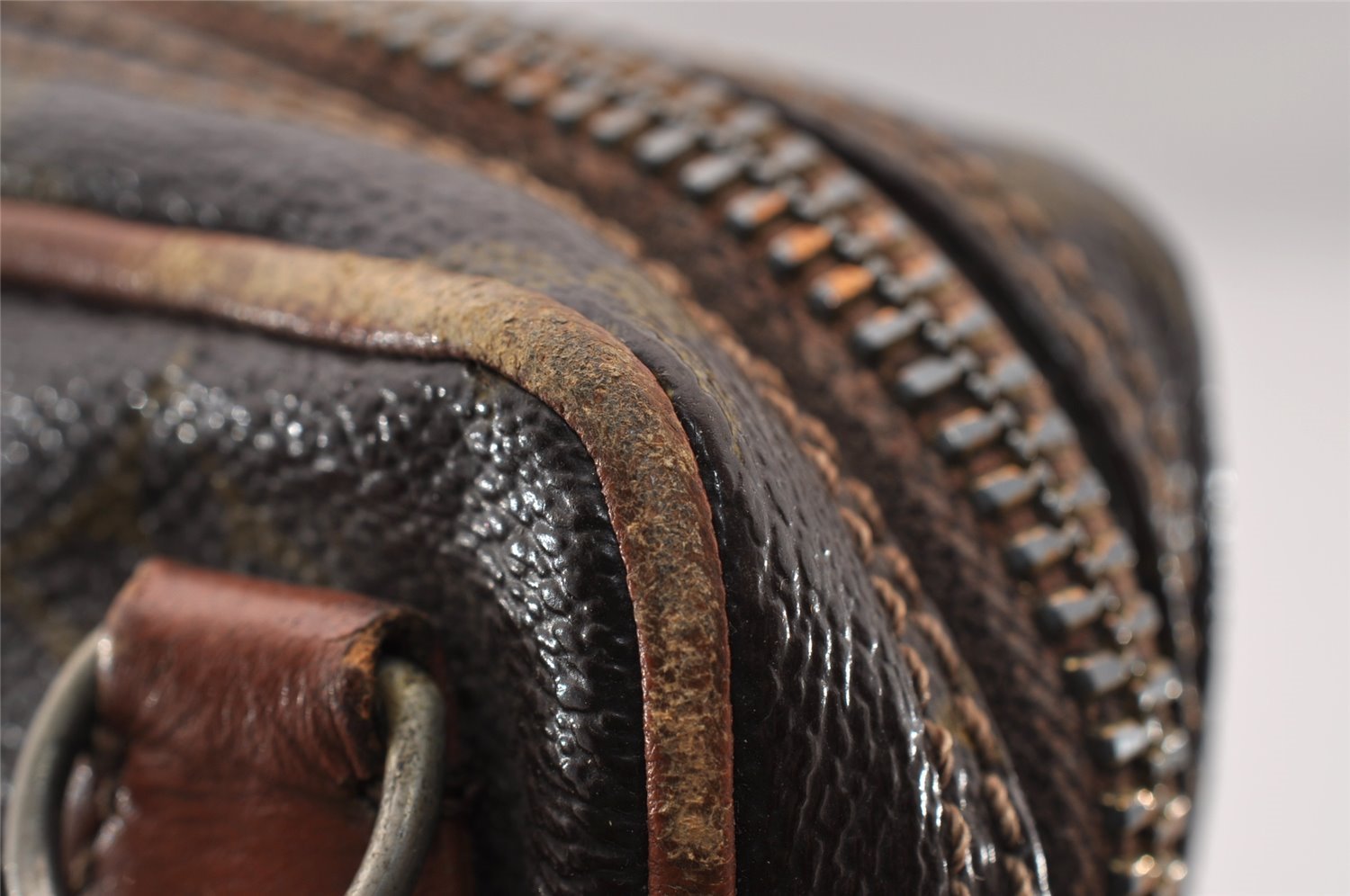 Authentic Louis Vuitton Monogram Amazone Shoulder Cross Bag Old Model LV 4428I