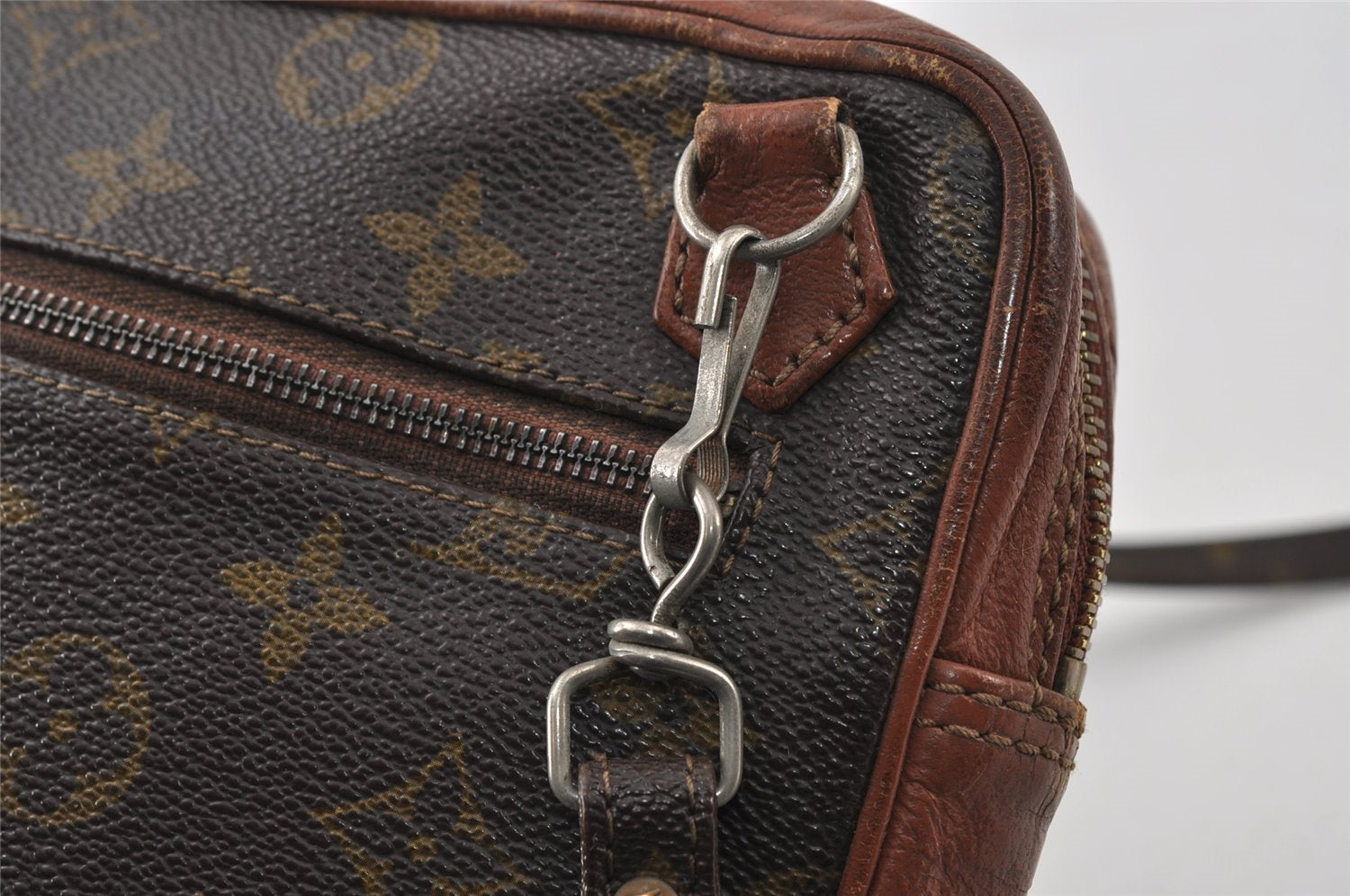 Authentic Louis Vuitton Monogram Shoulder Cross Body Bag Old Model LV 4431I