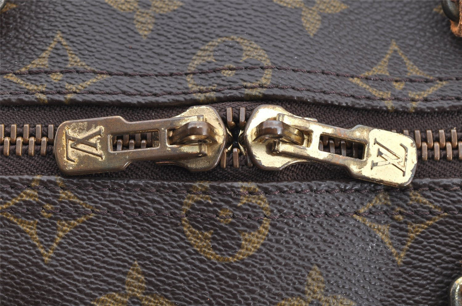 Authentic Louis Vuitton Monogram Keepall 50 Travel Boston Bag M41426 LV 4434I
