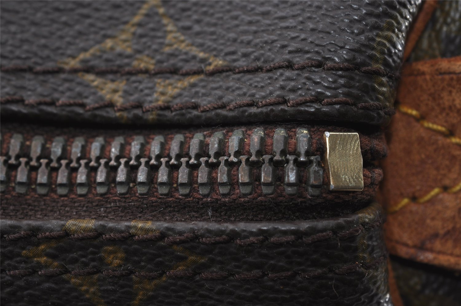 Authentic Louis Vuitton Monogram Keepall 55 Travel Boston Bag M41424 LV 4437I