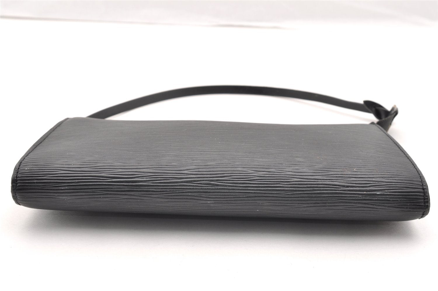 Authentic Louis Vuitton Epi Pochette Accessoires Pouch Black M52942 LV 4439I