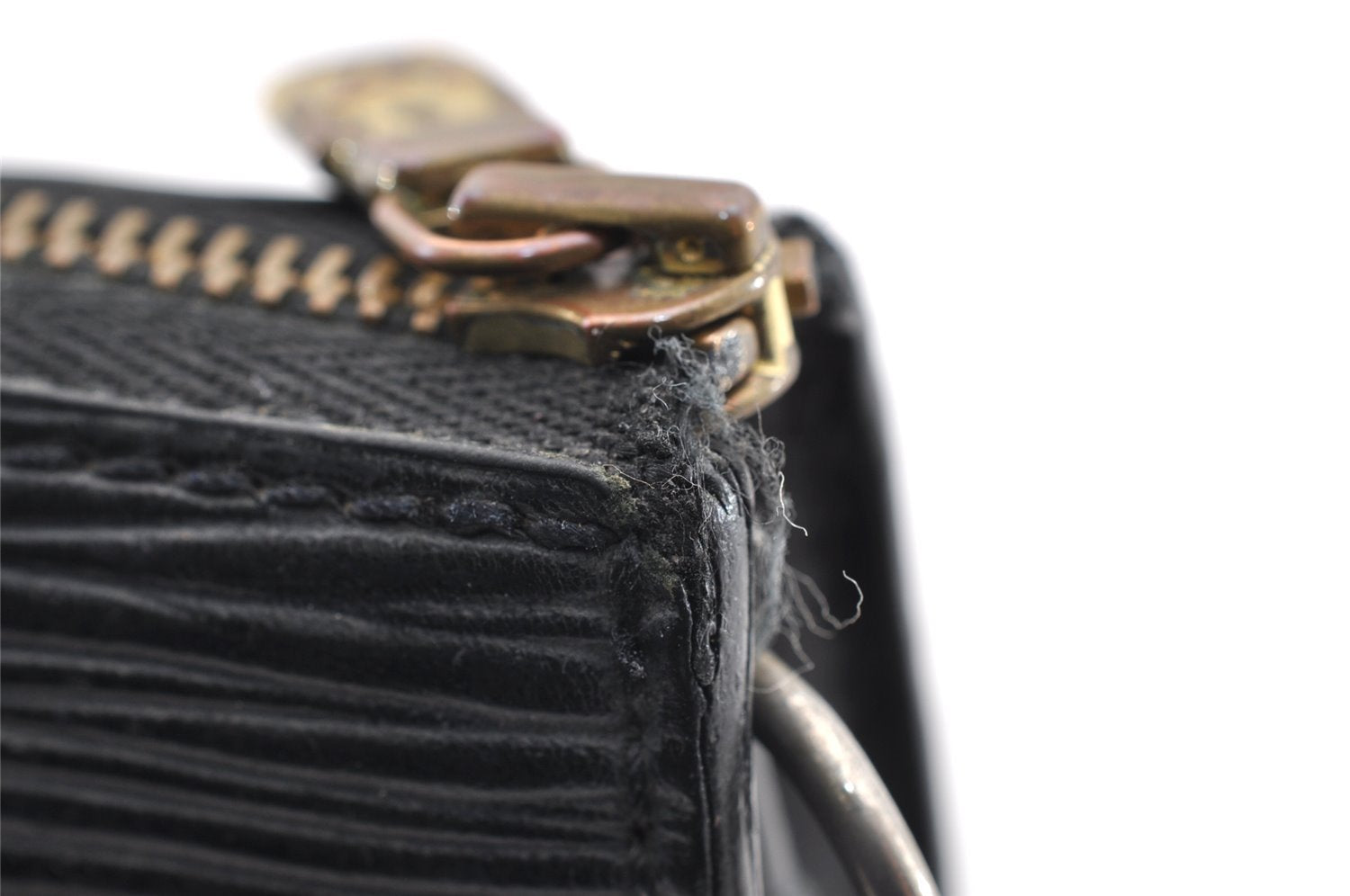 Authentic Louis Vuitton Epi Pochette Accessoires Pouch Black M52942 LV 4439I