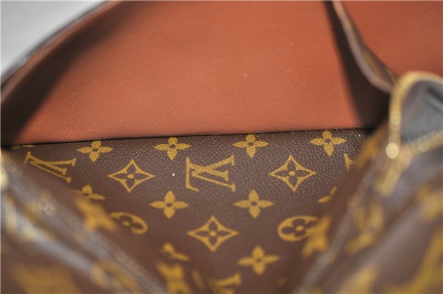 Authentic Louis Vuitton Monogram Poche Escapade Travel Case M60113 LV 4442D
