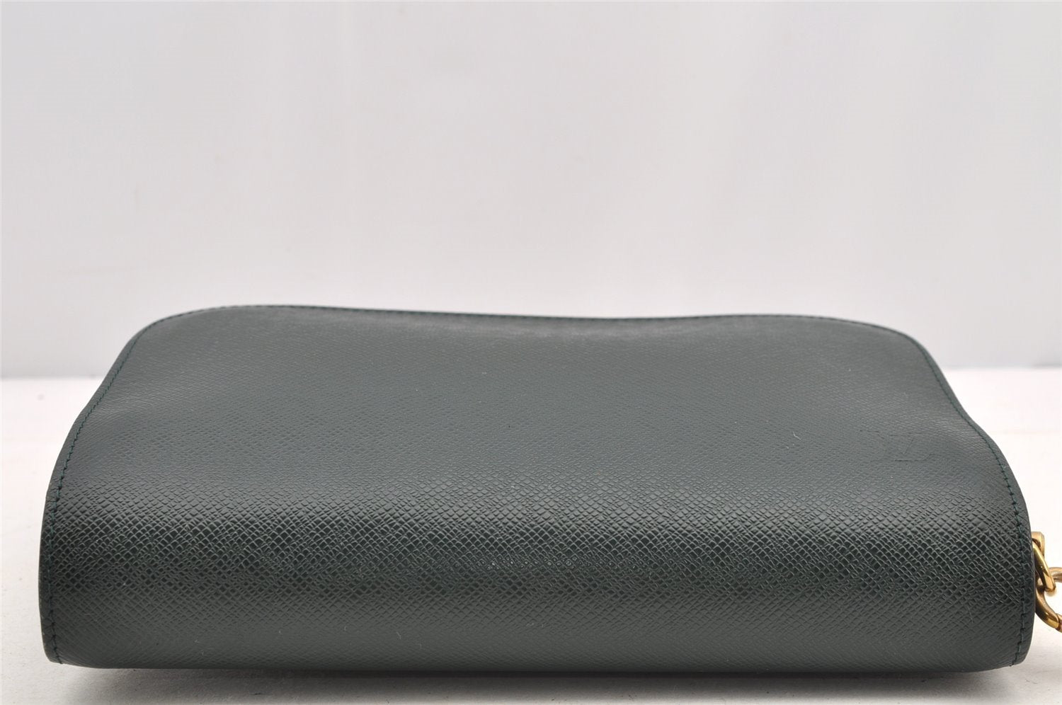 Authentic Louis Vuitton Taiga Baikal Clutch Bag Green M30184 LV 4442I