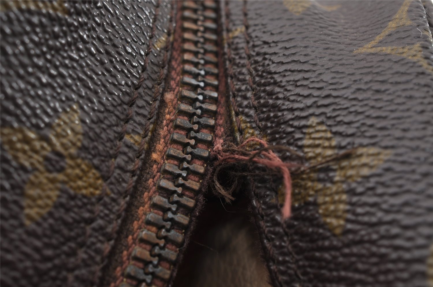 Auth Louis Vuitton Monogram Trousse Toilette 28 Clutch Bag M47522 Junk 4451I