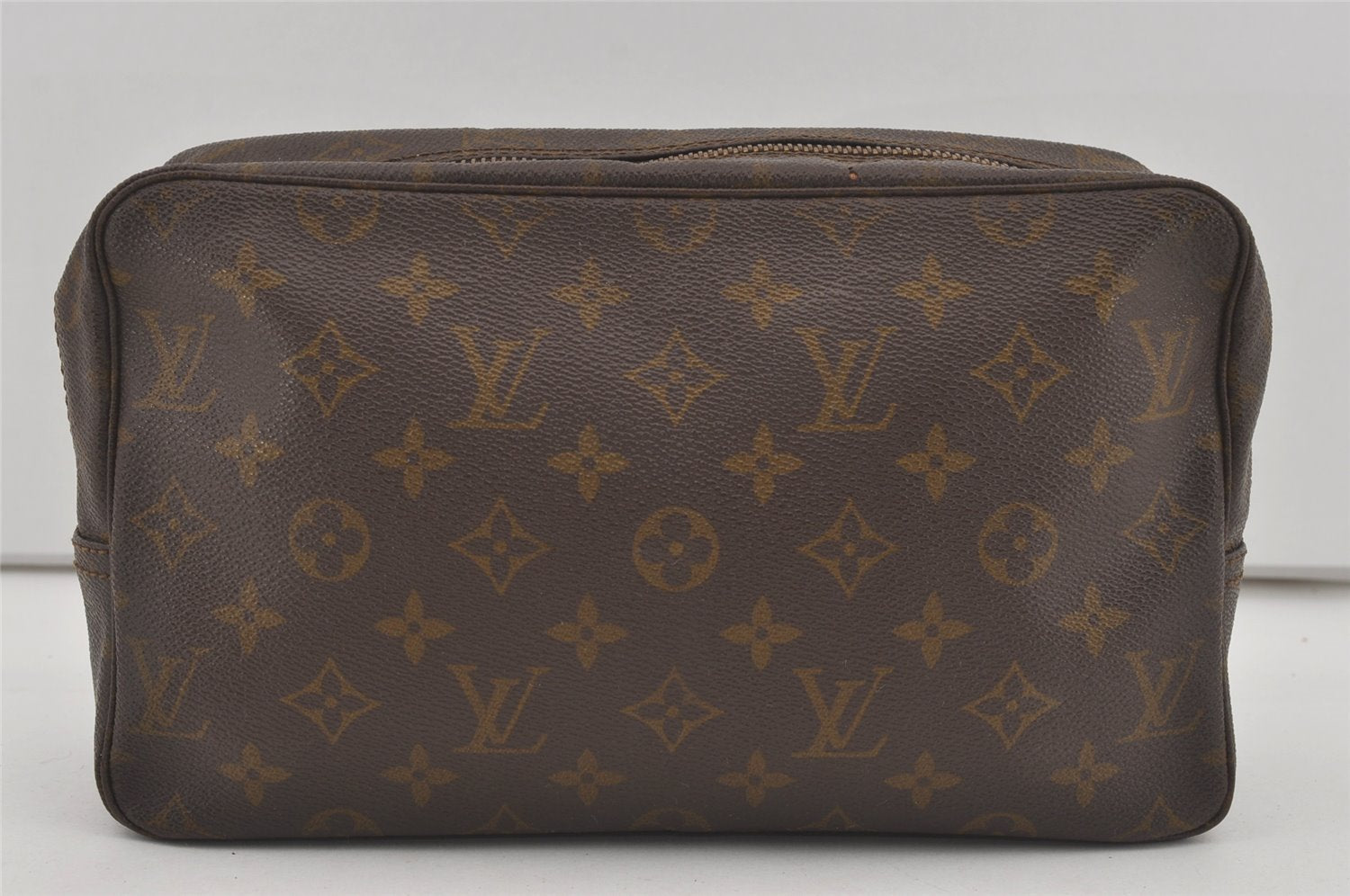Auth Louis Vuitton Monogram Trousse Toilette 28 Clutch Hand Bag Old Model 4454I